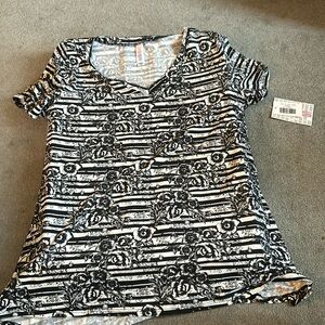 Black and white floral classic T